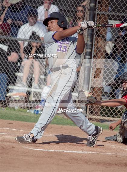 Thumbnail 2 in Glendale vs Hoover photogallery.