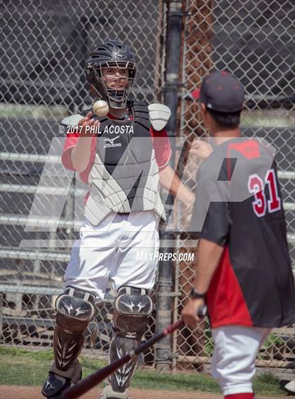 Thumbnail 1 in Glendale vs Hoover photogallery.