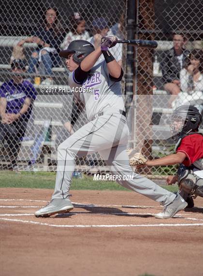 Thumbnail 3 in Glendale vs Hoover photogallery.