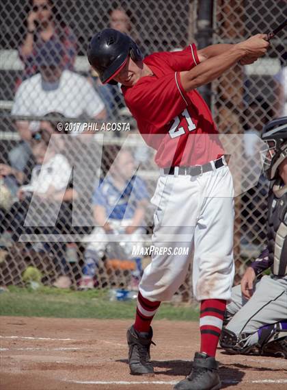 Thumbnail 1 in Glendale vs Hoover photogallery.