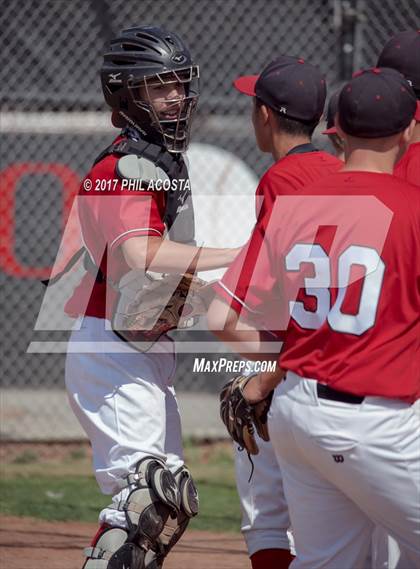 Thumbnail 1 in Glendale vs Hoover photogallery.