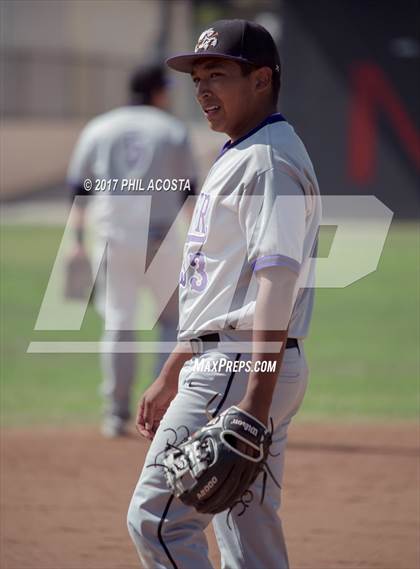 Thumbnail 1 in Glendale vs Hoover photogallery.