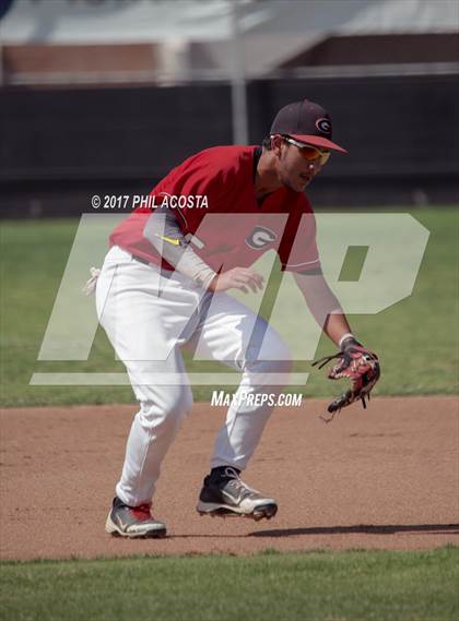 Thumbnail 2 in Glendale vs Hoover photogallery.