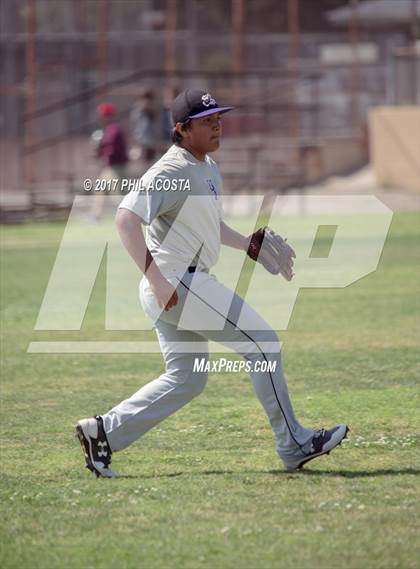 Thumbnail 2 in Glendale vs Hoover photogallery.