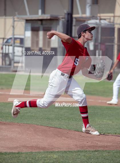 Thumbnail 1 in Glendale vs Hoover photogallery.