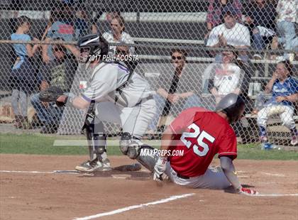 Thumbnail 2 in Glendale vs Hoover photogallery.