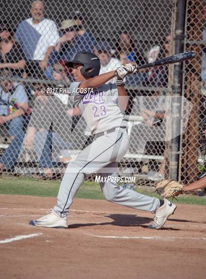 Thumbnail 1 in Glendale vs Hoover photogallery.