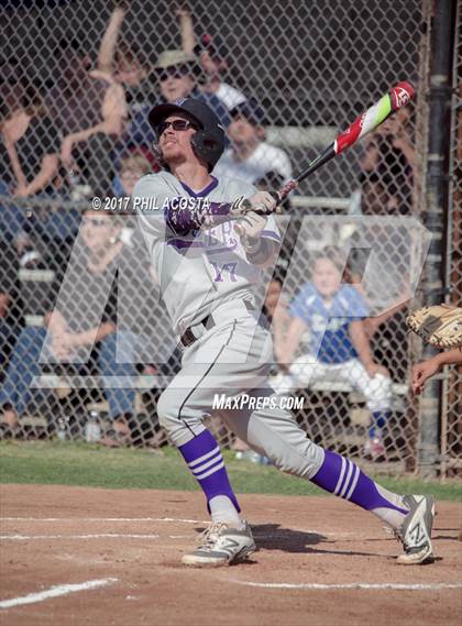 Thumbnail 1 in Glendale vs Hoover photogallery.