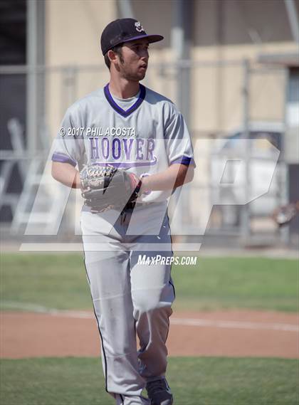 Thumbnail 3 in Glendale vs Hoover photogallery.