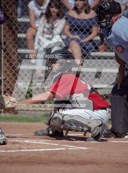 Thumbnail 1 in Glendale vs Hoover photogallery.