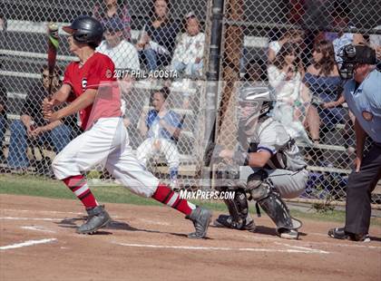 Thumbnail 2 in Glendale vs Hoover photogallery.