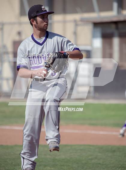 Thumbnail 1 in Glendale vs Hoover photogallery.