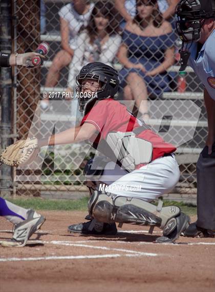 Thumbnail 2 in Glendale vs Hoover photogallery.