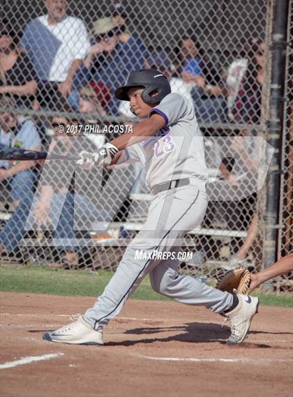 Thumbnail 3 in Glendale vs Hoover photogallery.