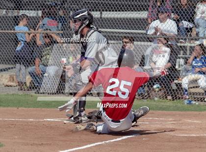 Thumbnail 1 in Glendale vs Hoover photogallery.
