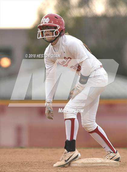 Thumbnail 3 in Mater Dei vs. Edison (Alan Dugard Classic) photogallery.