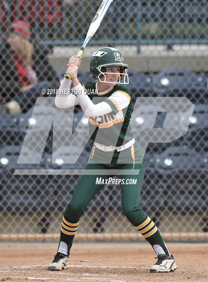 Thumbnail 2 in Mater Dei vs. Edison (Alan Dugard Classic) photogallery.