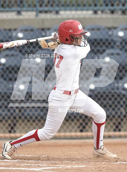 Thumbnail 3 in Mater Dei vs. Edison (Alan Dugard Classic) photogallery.