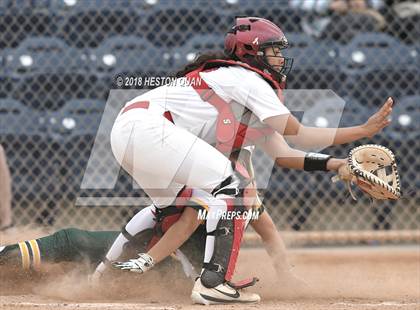 Thumbnail 1 in Mater Dei vs. Edison (Alan Dugard Classic) photogallery.