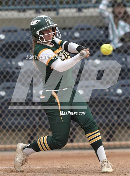 Thumbnail 1 in Mater Dei vs. Edison (Alan Dugard Classic) photogallery.