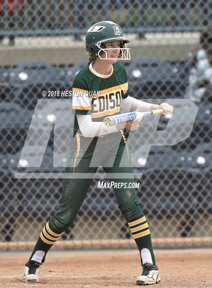Thumbnail 1 in Mater Dei vs. Edison (Alan Dugard Classic) photogallery.