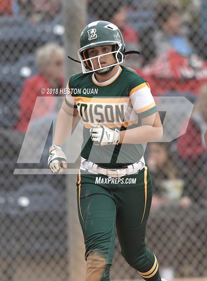 Thumbnail 3 in Mater Dei vs. Edison (Alan Dugard Classic) photogallery.