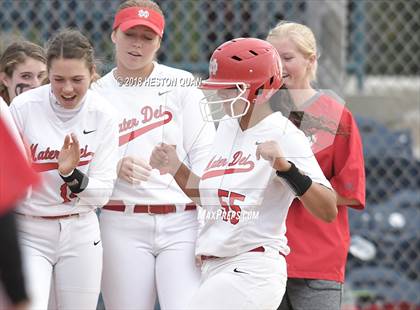 Thumbnail 1 in Mater Dei vs. Edison (Alan Dugard Classic) photogallery.