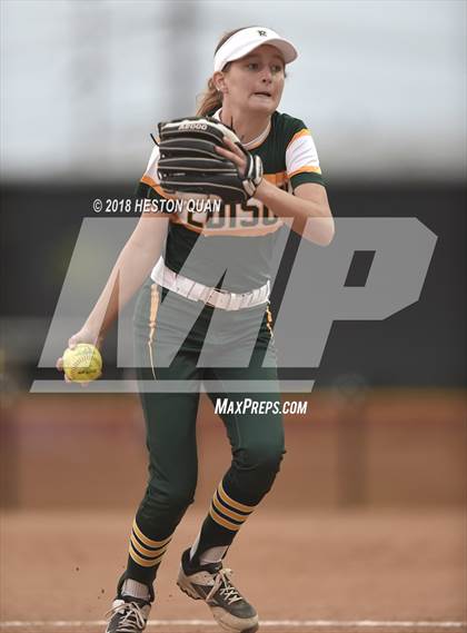 Thumbnail 2 in Mater Dei vs. Edison (Alan Dugard Classic) photogallery.