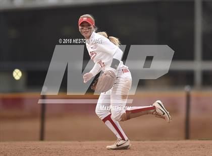 Thumbnail 2 in Mater Dei vs. Edison (Alan Dugard Classic) photogallery.