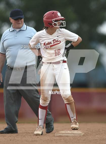 Thumbnail 3 in Mater Dei vs. Edison (Alan Dugard Classic) photogallery.