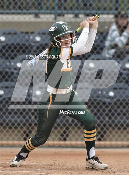 Thumbnail 2 in Mater Dei vs. Edison (Alan Dugard Classic) photogallery.