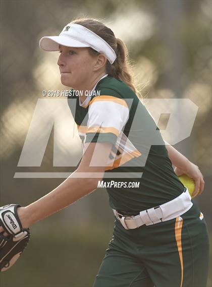Thumbnail 2 in Mater Dei vs. Edison (Alan Dugard Classic) photogallery.