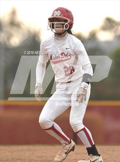 Thumbnail 1 in Mater Dei vs. Edison (Alan Dugard Classic) photogallery.