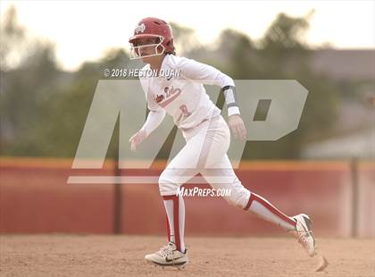 Thumbnail 2 in Mater Dei vs. Edison (Alan Dugard Classic) photogallery.