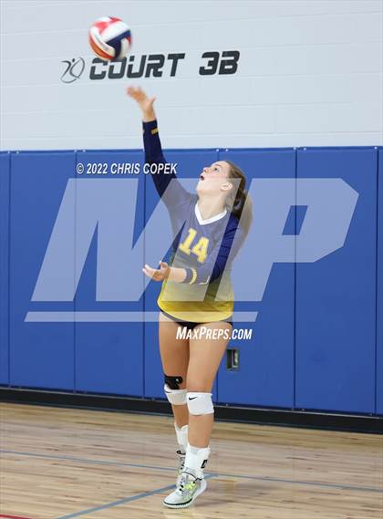 Thumbnail 2 in Winter Haven vs South Fork (Nike Tournament of Champions) photogallery.