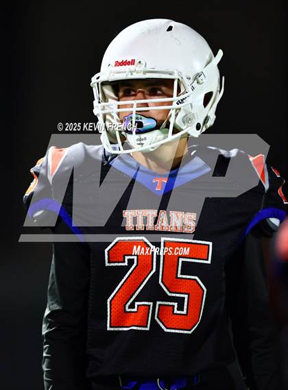 Thumbnail 1 in FR: Valley Christian @ Thunderbird photogallery.