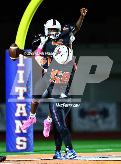 Thumbnail 3 in FR: Valley Christian @ Thunderbird photogallery.