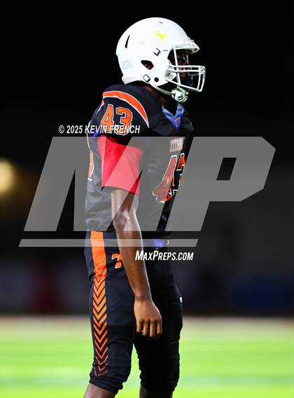 Thumbnail 1 in FR: Valley Christian @ Thunderbird photogallery.