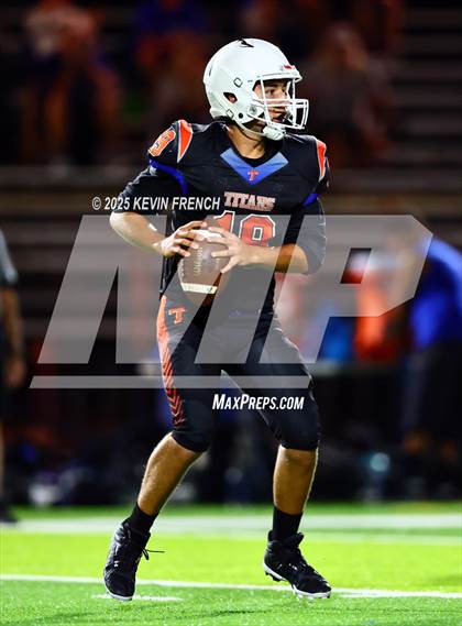 Thumbnail 2 in FR: Valley Christian @ Thunderbird photogallery.