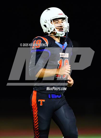 Thumbnail 3 in FR: Valley Christian @ Thunderbird photogallery.
