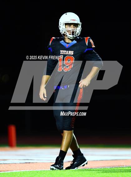 Thumbnail 2 in FR: Valley Christian @ Thunderbird photogallery.