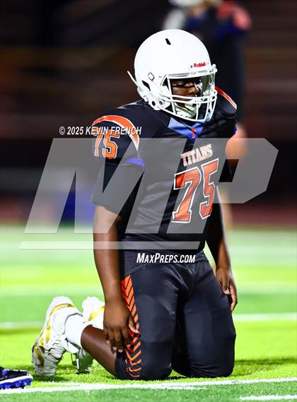 Thumbnail 1 in FR: Valley Christian @ Thunderbird photogallery.