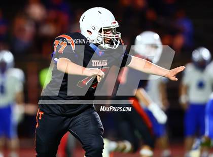 Thumbnail 3 in FR: Valley Christian @ Thunderbird photogallery.