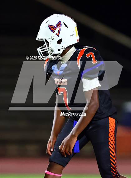 Thumbnail 1 in FR: Valley Christian @ Thunderbird photogallery.