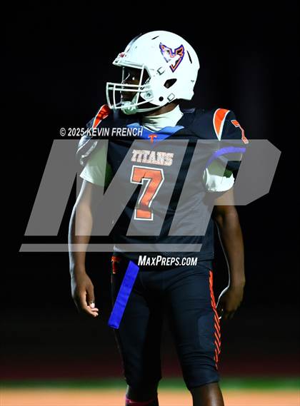Thumbnail 2 in FR: Valley Christian @ Thunderbird photogallery.