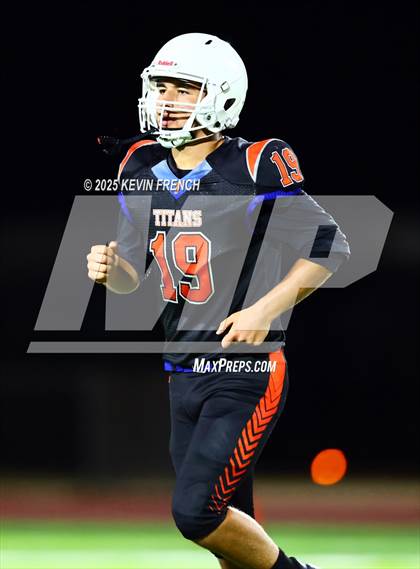 Thumbnail 2 in FR: Valley Christian @ Thunderbird photogallery.
