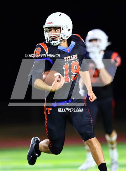 Thumbnail 3 in FR: Valley Christian @ Thunderbird photogallery.