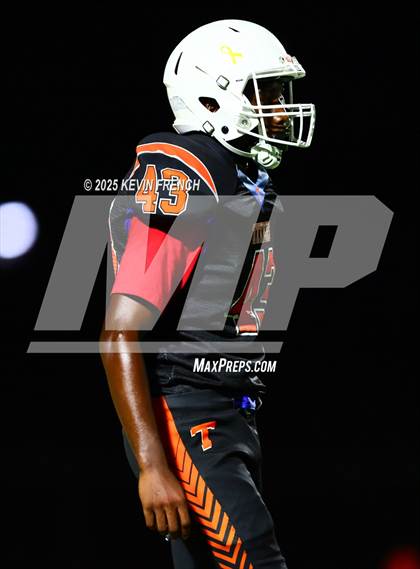 Thumbnail 1 in FR: Valley Christian @ Thunderbird photogallery.