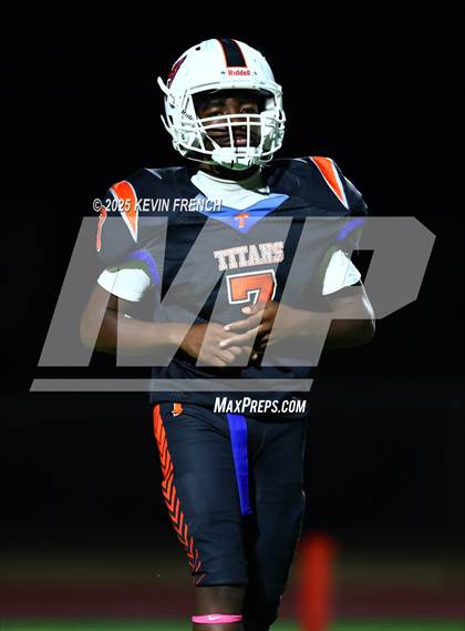 Thumbnail 3 in FR: Valley Christian @ Thunderbird photogallery.