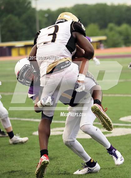 Thumbnail 3 in Lake Braddock vs. Manassas Park photogallery.